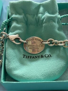 Tiffany & Co Return to Tiffany Oval Tag Choker Necklace